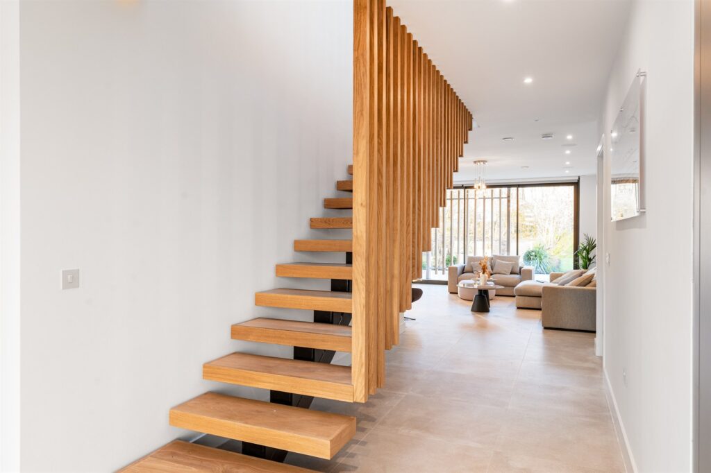 twineham-grange-hallway